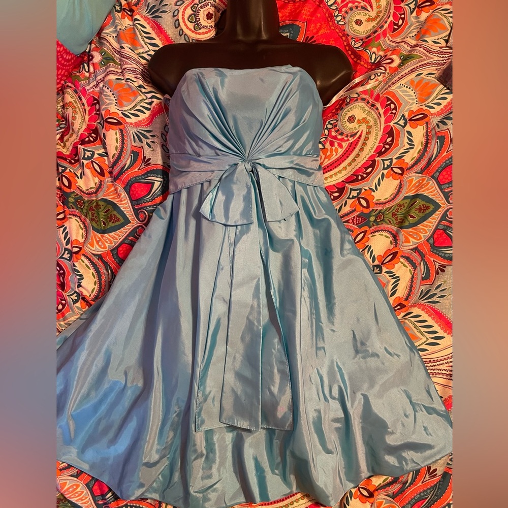 DE LARU COLLECTION BLUE STRAPLESS SATINY BUBBLE DRESS Jr Sz 5/6
